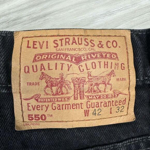 Vintage Levi's 550 Jeans Measure 38x32 Baggy Relaxed Fit Tapered Leg Black Denim - Picture 2 of 8